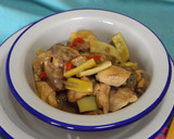 Foto del paso 3 de la receta: Wok de pollo con judías amarillas y pimiento rojo al garam masala