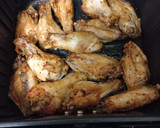 Foto del paso 4 de la receta: Alitas de pollo fritas en freidora de aire (Cosori)