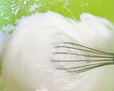 A picture of step 5 of Moist and light sponge cake (Japanese style decoration cake).
