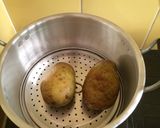 Foto langkah ke 1 dari resep Kentang Panggang Brokoli saus keju.