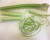 西芹炒牛肉的食譜步驟1照片