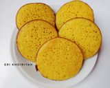 Foto langkah ke 7 dari resep Bika Ambon Mini Ekonomis Lembut Bersarang.