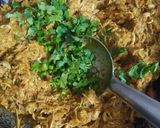 A picture of step 5 of Resha chicken.