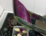 Hình bước làm 1 của món Cà tím kho nước tương