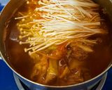 Hình bước làm 3 của món Canh kim chi sườn non