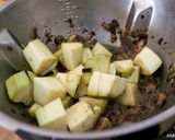 Une image de l'étape 3 de Petites Courgettes rondes farcies à l'aubergine au Cook Expert.