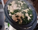 Foto del paso 3 de la receta: Pollo con espinacas y tomate TM31