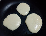 A picture of step 3 of Drop scones.