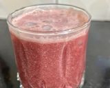 A picture of step 2 of Pomegranate Plum & Mint Juice.