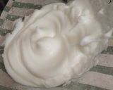 Foto del paso 3 de la receta: Bizcocho choco blanco dos ✌️