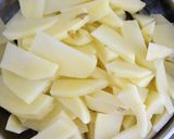 આલુ ચિપ્સ (Alu Chips Recipe In Gujarati) રેસીપી સ્ટેપ1ફોટો
