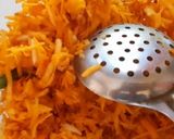 इन्स्टंट ओल्या  हळदीचा लोणचं (oil free) (instant olya hardhicha lonche recipe in marathi) रेसिपी स्टेप 3 फोटो 