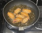 Foto langkah ke 4 dari resep Spicy Chicken Wings Devina Hermawan.