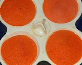 A picture of step 2 of Tricolour Idli.