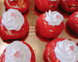 Foto del passaggio 8 della ricetta Bignè craquelin con panna e lamponi