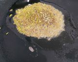 A picture of step 1 of Tamarind king fish curry.