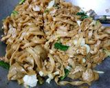 Foto langkah ke 5 dari resep Kwetiau Goreng Sederhana.
