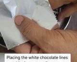 A picture of step 4 of Stuffed dates chocolate.