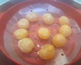 Hình bước làm 1 của món Bánh Dẻo Nhân Sen Nhuyễn Trứng Muối