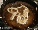 A picture of step 4 of Onion Murukku.