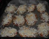 A picture of step 6 of Potato pizza  پتیزا سیب زمینی.