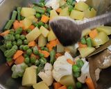 A picture of step 8 of South Indian Vegetable Curry.