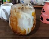 Foto langkah ke 3 dari resep Iced Aren Latte.