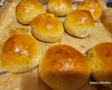 Házi zsemle/hamburger buci recept fázis 2 fotója