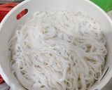 Foto langkah ke 1 dari resep Instant Chicken Pho.