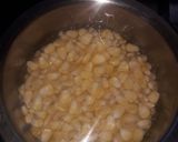 A picture of step 2 of Corn palak.