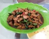 Foto langkah ke 4 dari resep Tumis / Oseng-oseng Ayam, Tempe, Cabe Hijau.