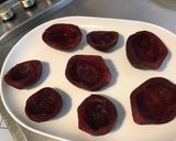Une image de l'étape 5 de Betteraves rouges aux anchois.