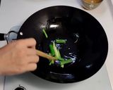 肉絲炒麵的食譜步驟6照片