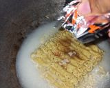 Foto langkah ke 3 dari resep Mie Instan Kuah Santan.