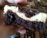 A picture of step 10 of Lindt cheesecake brownies.