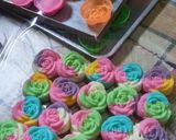 Foto langkah ke 5 dari resep Bolu kukus mawar.
