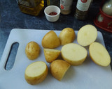 Foto del paso 1 de la receta: Codillo al horno con patatas especiadas