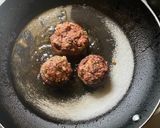 A picture of step 4 of Stuffed Shitake Mushrooms.