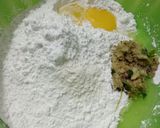 Foto langkah ke 2 dari resep Peyek Daun Bawang.