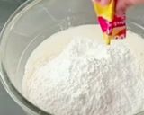 صورة لخطوة 4 من وصفة كيك البرتقال 🍊 مع الصوص هشه وخفيفة