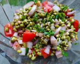 हेल्दी मूंग दाल स्प्राउट्स चाट रेसिपी चरण 4 फोटो