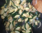 Foto del paso 2 de la receta: Calabacines gratinados