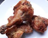 Foto langkah ke 6 dari resep Ayam goreng bawang putih.