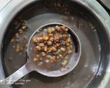 A picture of step 3 of Maa dal khichdi/ Black Urad dal khichdi.