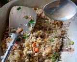 Foto langkah ke 6 dari resep Nasi Goreng Hongkong.