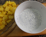 Foto del paso 2 de la receta: Mango fresco y yogurt con chía, semillas de amapola y chocolate amargo