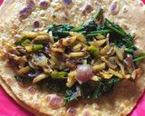 A picture of step 4 of Potato Saag Roll.