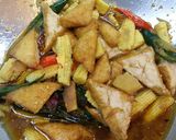 Foto langkah ke 3 dari resep Tumis Jagung muda dan tahu.