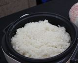 A picture of step 1 of Onigiri (Rice Ball).