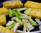 蔥燒豆腐 - 軟嫩鹹香好入味的食譜步驟3照片